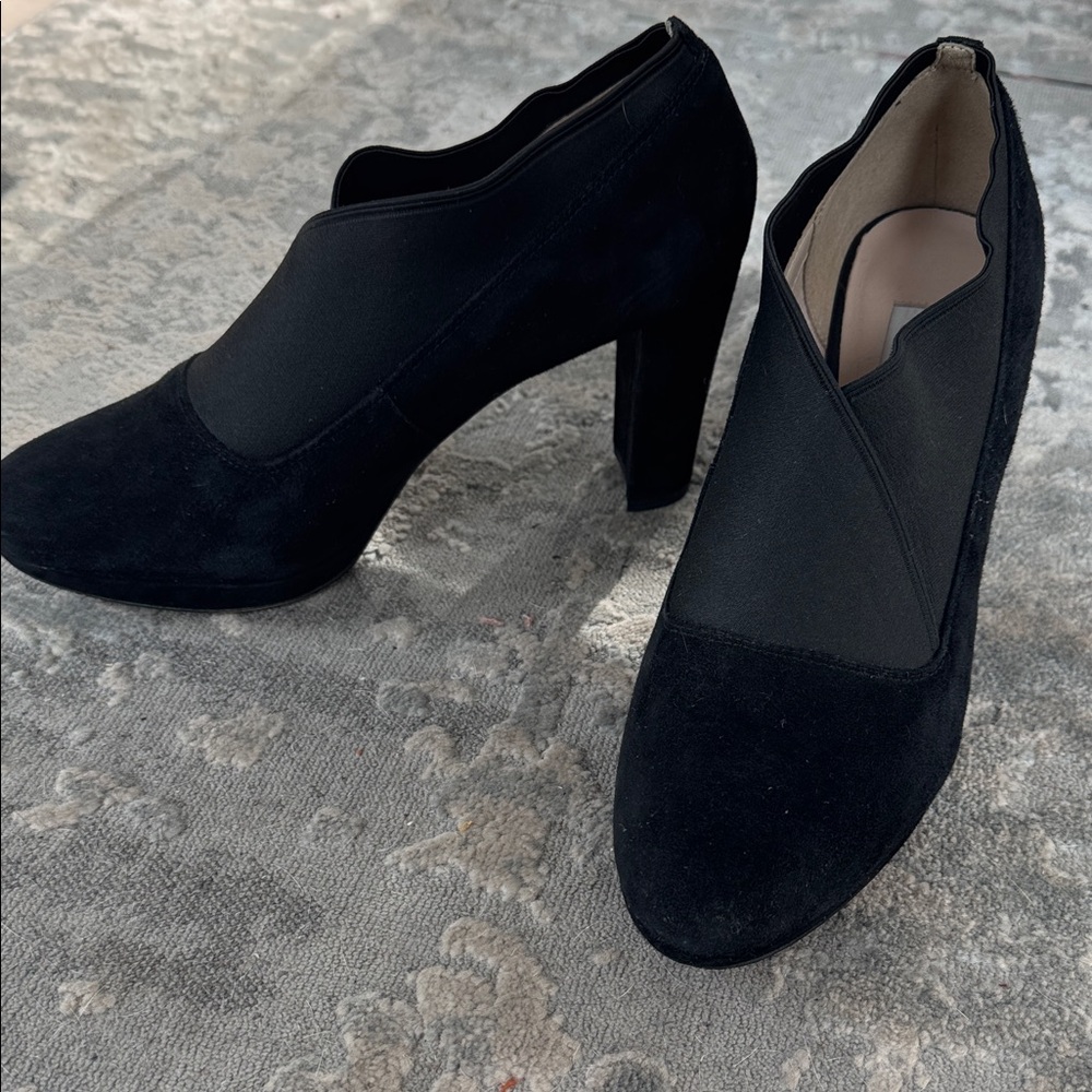 Clark’s Women's Black Suede High Heel platform Booties